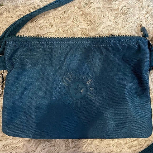 Kipling Creativity Crossbody Metallic Shimmer Purse Small Zipper Travel Bag - Picture 2 of 6